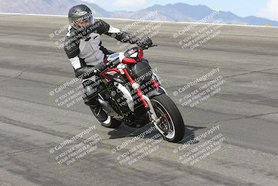 media/May-05-2025-Moto Forza (Mon) [[3c1838c5e5]]/3-C Group/Session 1 (Bowl)/